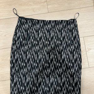 M & S modern black and white mini skirt with zipper accents
